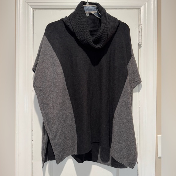 Cashmerecashmere Poncho Pullover NWT - Picture 1 of 8